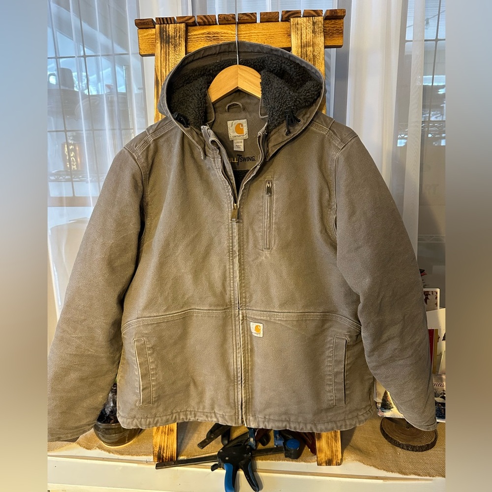 Ladies carhartt Sherpa lined heavy weight jacket size large